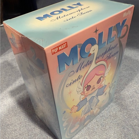 Pop Mart Molly Metamorphose Into Swan - Picture 11 of 11